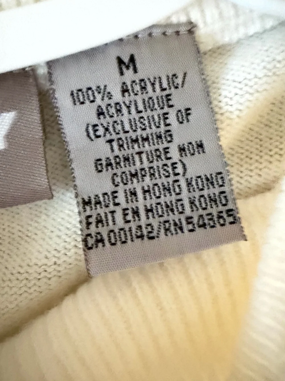 Vintage Cream TanJay Classic Sweater Size Medium